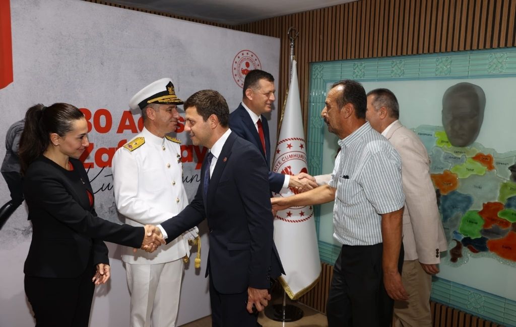 Beykoz’da 30 Ağustos resmi törenle kutlandı