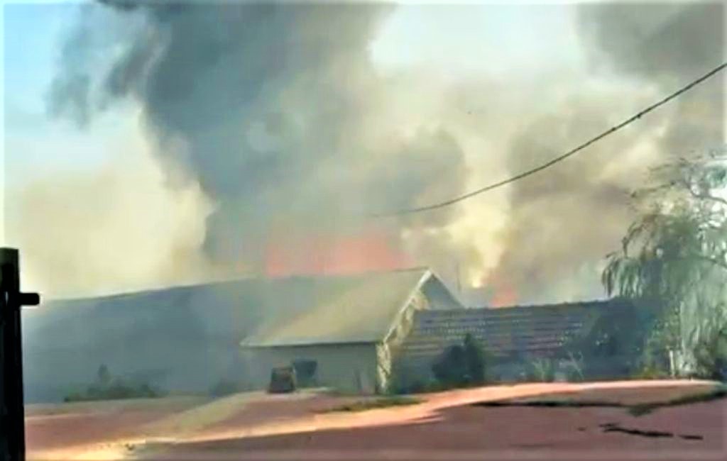 Beykoz’da çatı katı alevlere teslim oldu!
