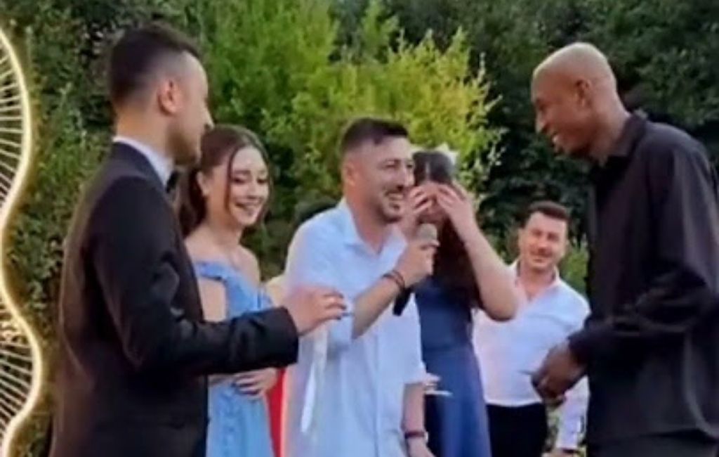 Fenerbahçeli Talisca Beykoz’da Türk adetini unutmadı!