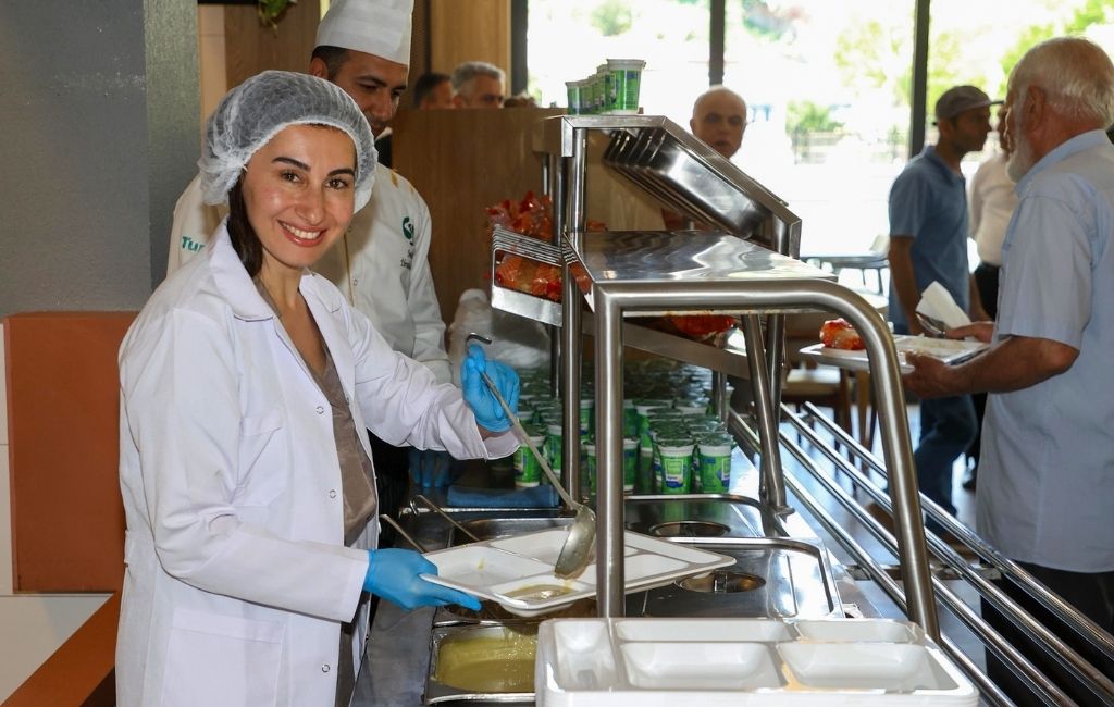 Gürzel: Beykoz'da dayanışma kültürünü büyütüyoruz!