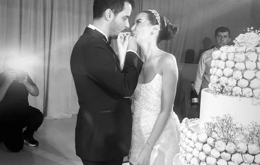 Ünlü oyuncu çocukluk aşkıyla Beykoz’da evlendi!