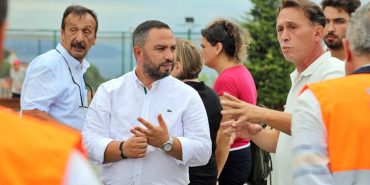 melih-karakaya-ekipleriyle-soguksuya-cikarma-yapti (1)