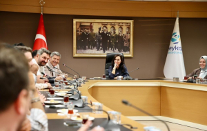 AK Parti Beykoz İlçe Başkanlığı yönetimi, Beykoz Belediye Başkan Vekili Özlem Vural Gürzel’e hayırlı olsun ziyaretinde bulundu. AK Parti Beykoz İlçe Başkanı Özkan Ayduğan ve yönetim kurulu üyele