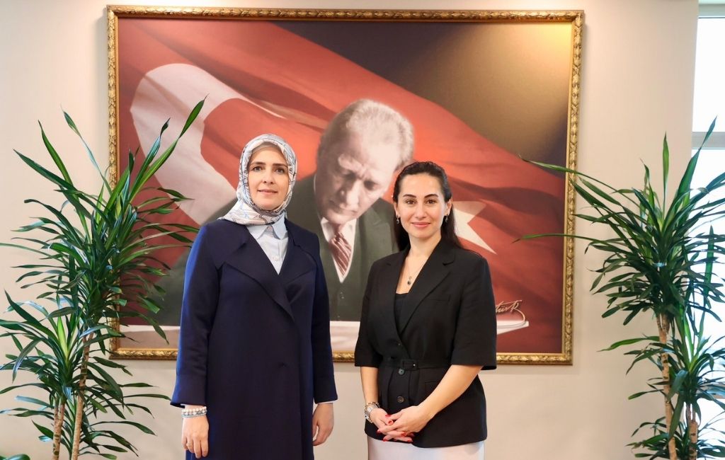 AK Parti Milletvekili'nden Gürzel'e hayırlı olsun ziyareti