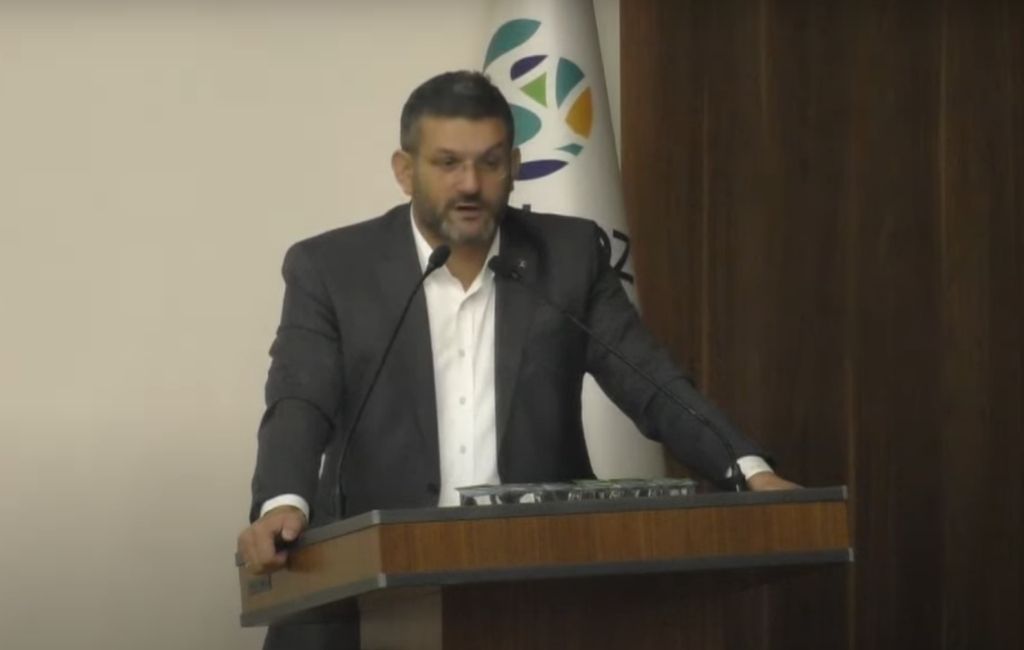 AK Parti, başkan vekili hakkında suç duyurusunda bulunacak