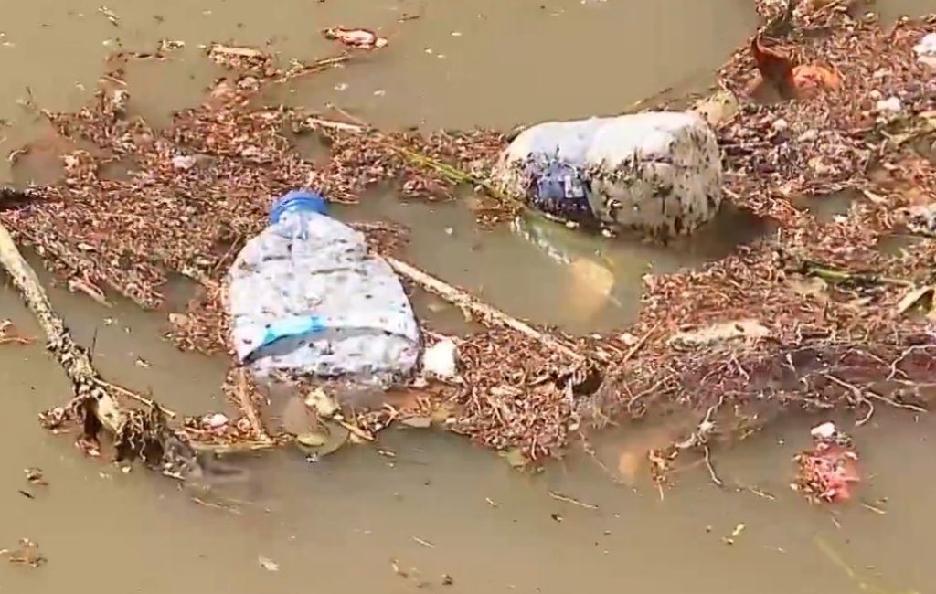 Beykoz Küçüksu Deresi kanalizasyona döndü! (4)