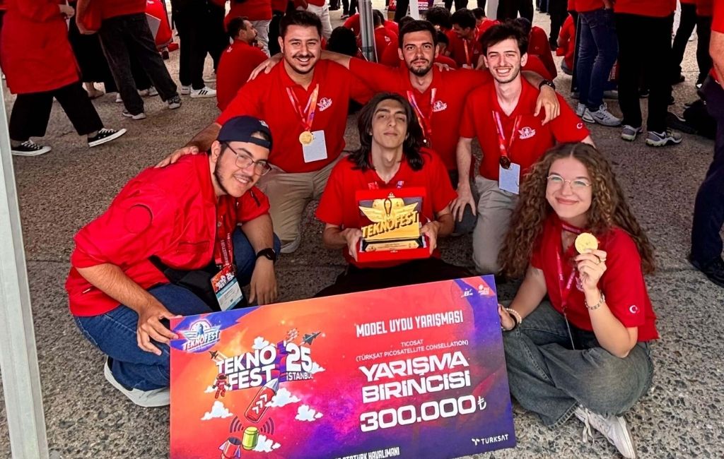 Beykoz öğrencileri TEKNOFEST’te şampiyon oldu!