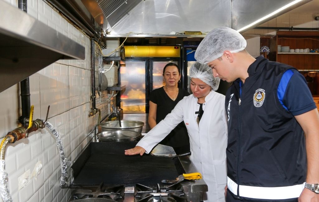 Beykoz’da güvenli gıda için aralıksız denetim!