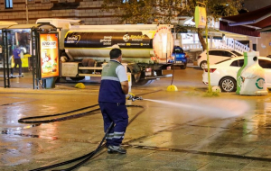 Beykoz'un semt pazarı sokakları özenle temizleniyor (2)