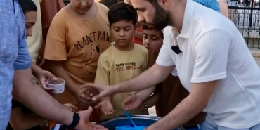 Mourinho gitti Beykoz’da helva dağıttı! - 1