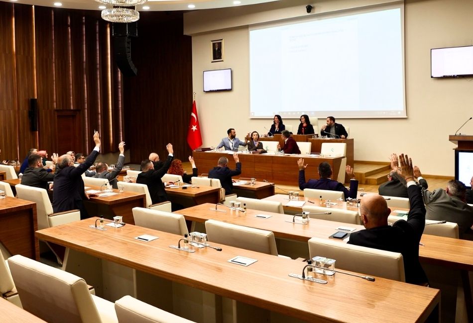 SON DAKİKA Beykoz Belediye Meclisi’nde kriz!
