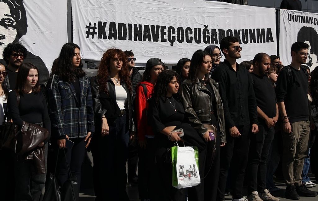 Beykoz öğrencileri Ayşenur ve İkbal’i unutmadı