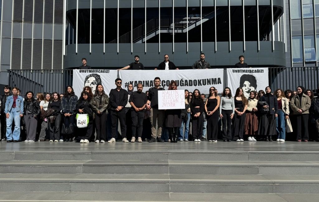 Beykoz öğrencileri Ayşenur ve İkbal’i unutmadı