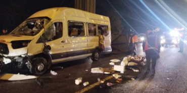 Beykoz'da devrilen minibüsteki 3 kişi yaralandı