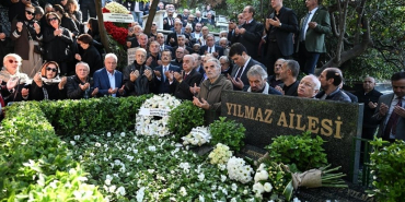 Eski Başbakan Mesut Yılmaz Beykoz'da kabri başında anıldı (2)