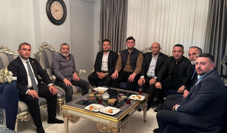 MHP Beykoz'un 7 mahallesinde 20 eve misafir oldu (6)