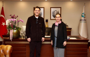 Mesut Özil ve Beykoz Belediye Başkanvekili görüştü