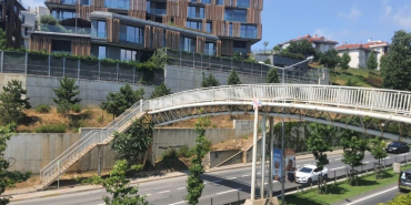 Beykoz Acrloft üst geçidi çürümeye terk edildi!