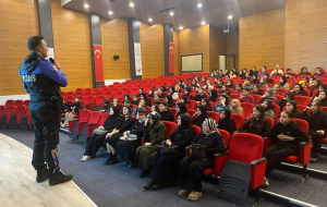 Beykoz Emniyeti öğrencileri bilinçlendiriyor