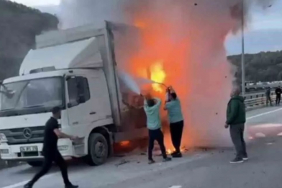 Beykoz'da kamyon alev alev yandı