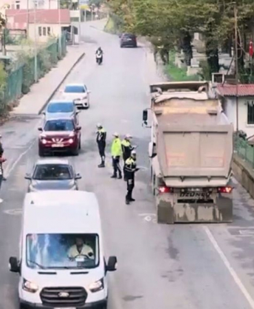 Beykoz’da trafik kurallarına uymayanlar cezayı yedi! (2)