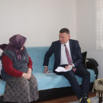 Beykoz Kaymakamı Ürkmezer hanelere misafir oluyor