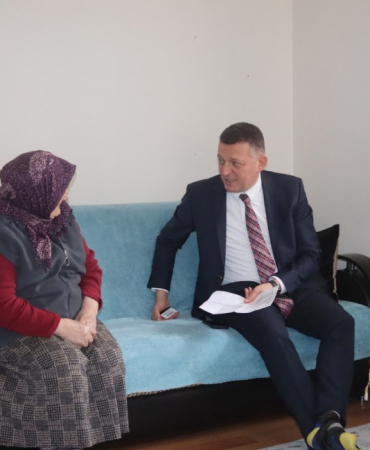 Beykoz Kaymakamı Ürkmezer hanelere misafir oluyor