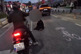 Beykoz’da motosikletli yaya geçidinde kadına çarptı!