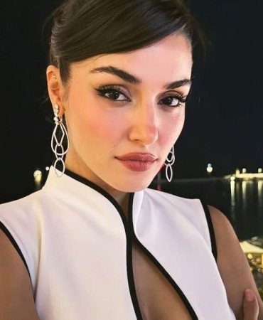 Hande Erçel Riva'daki yeni evine servet ödedi!