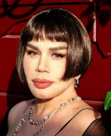 Ünlü sanatçı Kanlıca’daki yalısında karantinaya alındı (1)