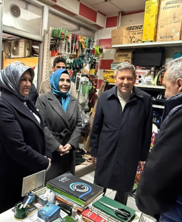 AK Parti Beykoz teşkilatı Çiftlik’te sahaya çıktı