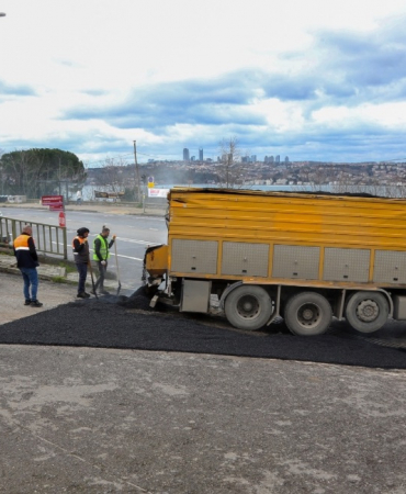 Beykoz Belediyesi 2 günde 90 ton asfalt serdi