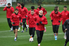 A Milli Takım Kosova maçına Riva'da çalıştı (1)