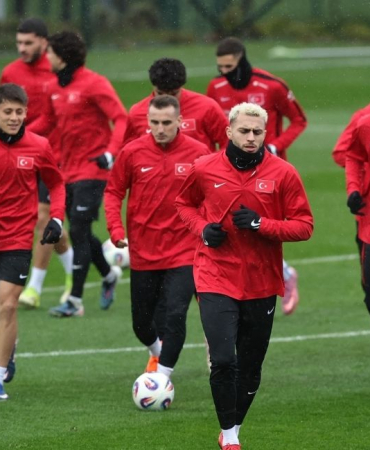 A Milli Takım Kosova maçına Riva'da çalıştı (1)