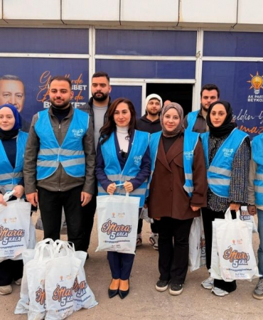 AK Gençlik Beykoz’da iftara yetişemeyenlerin yanında!