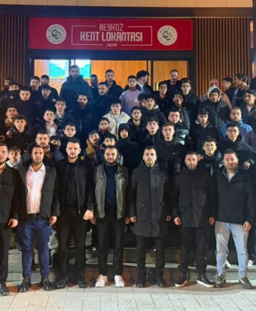 AK Parti Beykoz gençliği mahalle teşkilatlarıyla iftarda