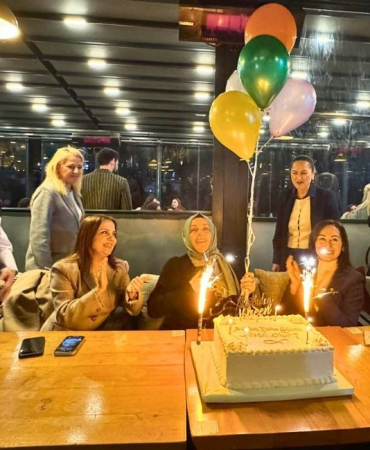 Beykoz Kadın Kolları'ndan başkanlarına sürpriz kutlama (4)