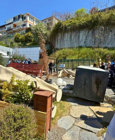 Beykoz'da ifşalara konu kaçak kafe yıkıldı!
