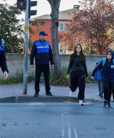 Beykoz’da okul önlerinde denetimler arttırıldı! (10)