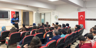 Beykoz polisi güvenli gelecek için okullarda! (1)