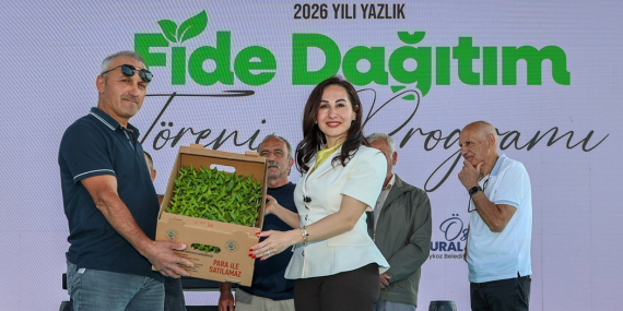 beykozda-1-milyon-700-bin-fide-toprakla-bulusuyor (8)